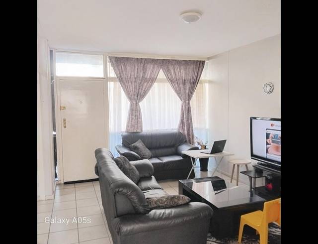 2 BEDROOM APARTMENT FOR SALE IN MUCKLENEUK